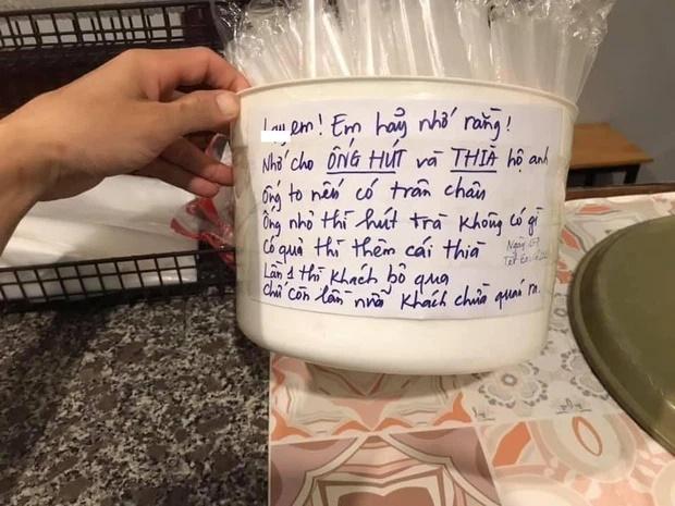 Dặn mãi nhân viên vẫn quên, chủ quán điên tiết ra tối hậu thư quá hài-2