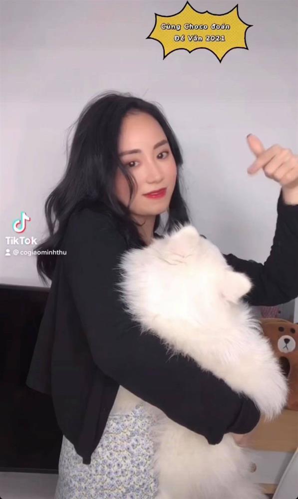 Cô giáo Minh Thu đình đám MXH lộ nhan sắc thật qua ảnh tag-6