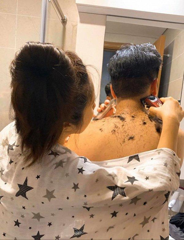 Sao Việt cắt tóc cho chồng mùa dịch: Những cái kết hú hồn-6