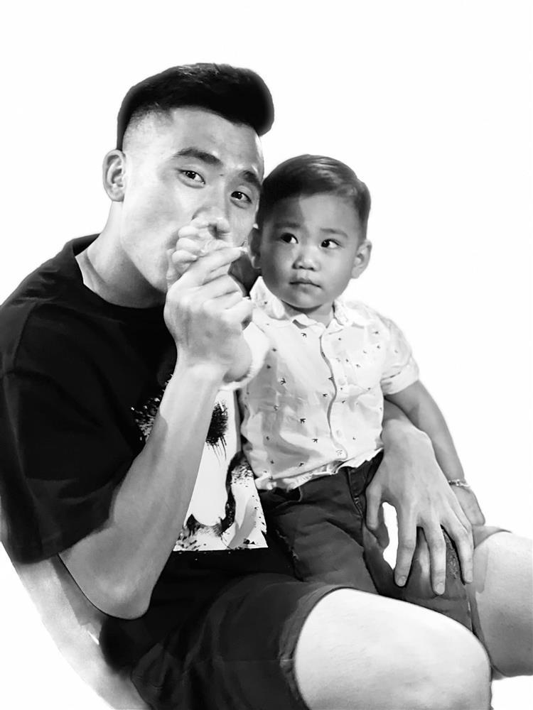 Ngoại hình đáng yêu cháu trai 2 tuổi của thủ môn Bùi Tiến Dũng-5