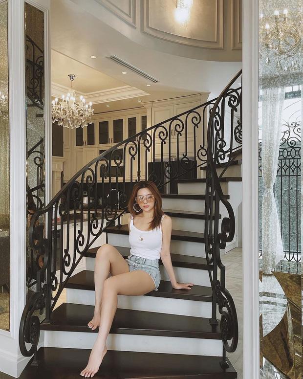 Huyền Baby tạo dáng trong biệt thự 3,5 triệu đô, đẹp không góc chết-4