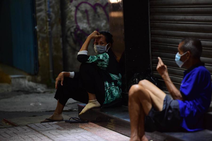 Đừng thấy hàng xóm là F0 mà hoảng: Bác sĩ chỉ cách bảo vệ gia đình-2