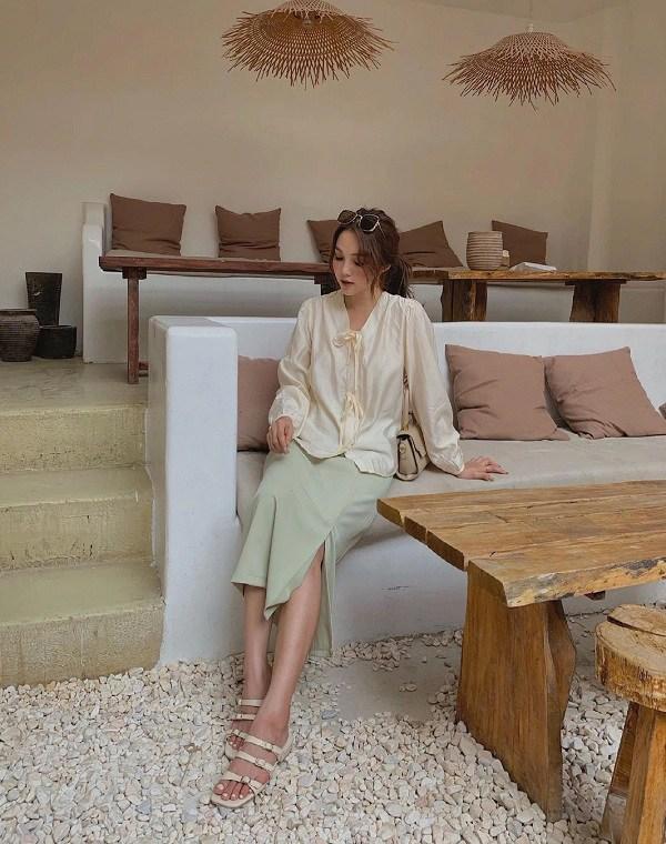 1.001 công thức mix chân váy mát mẻ, sang xịn ngày hè-5