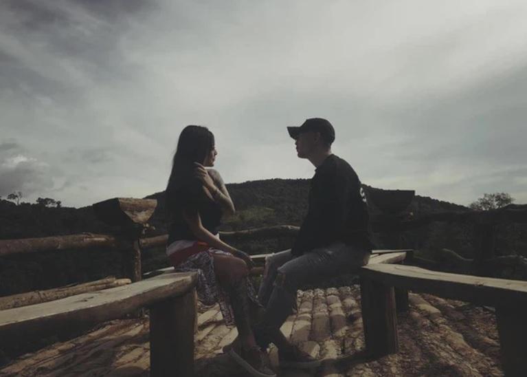 Mối tình sớm nở tối tàn của Binz - Cassie Trinh Võ-2