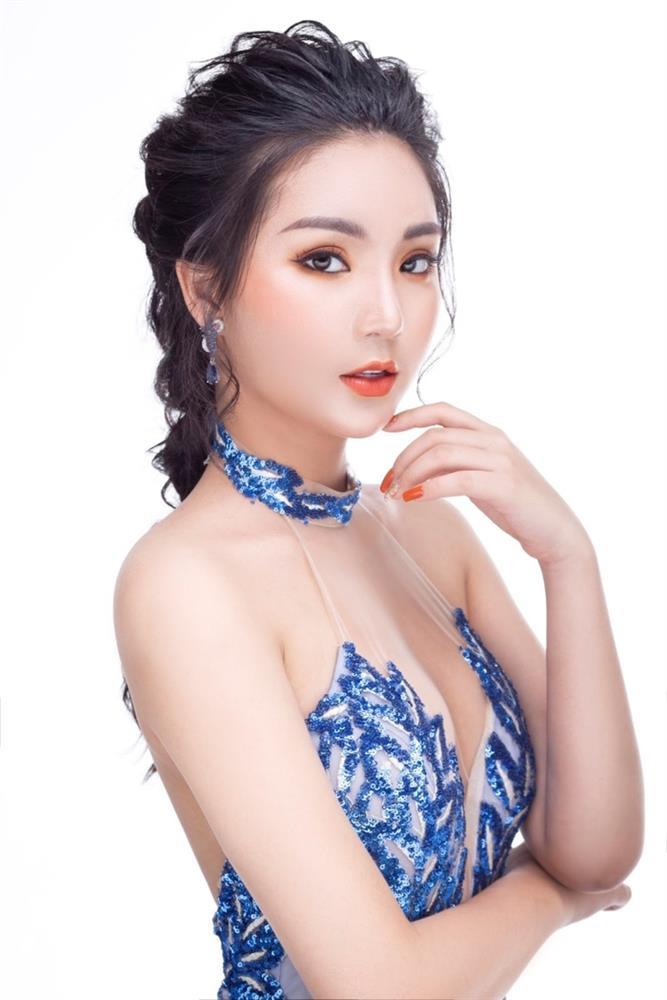 Hoa khôi có tên trong danh sách kho ảnh nóng nói gì về cơn sốc này?-3