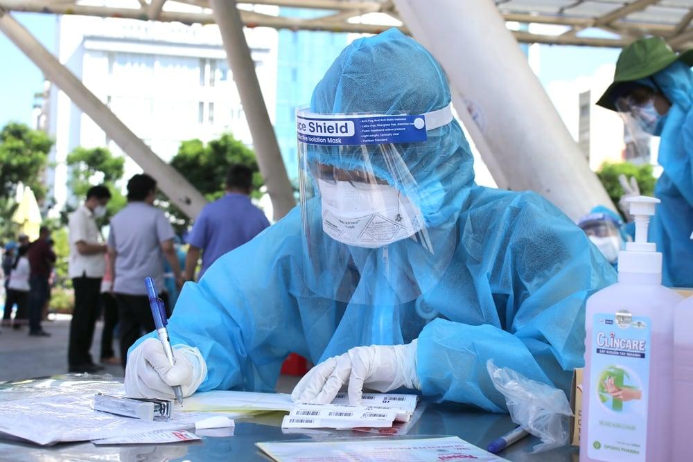 Sáng 24/7: Thêm 3.991 ca mắc Covid-19 mới, TP HCM chiếm 2.070 ca-1