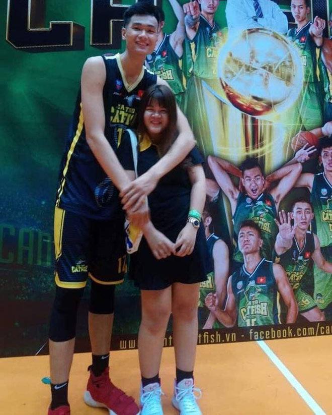 Cô gái nấm lùn tán đổ cầu thủ bóng rổ cao hơn 2m chỉ trong 3 ngày-5