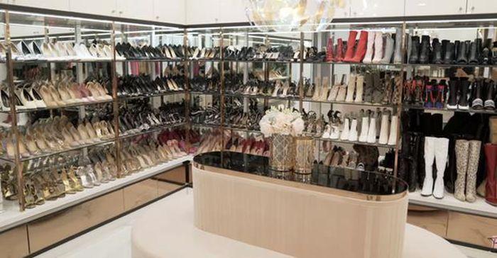 Sao Việt khoe tủ đồ hàng hiệu đắt ngang căn penthouse-2