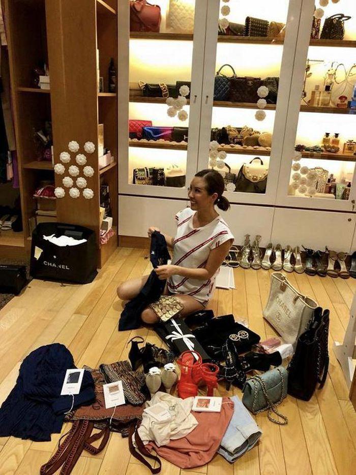 Sao Việt khoe tủ đồ hàng hiệu đắt ngang căn penthouse-12