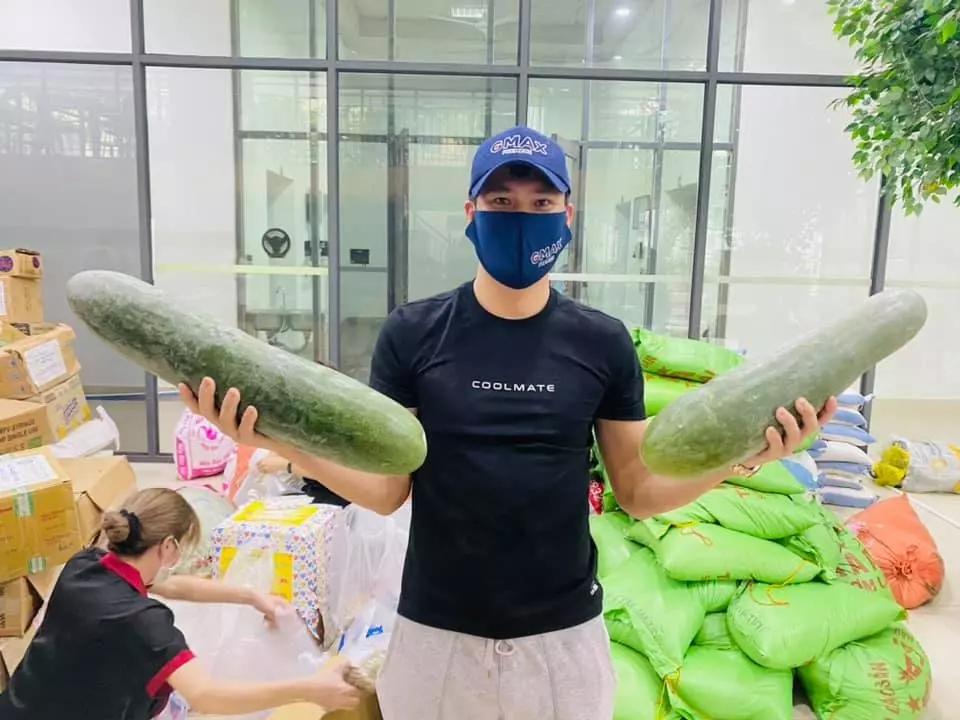 Dàn sao Việt ăn no gạch đá mùa dịch: Vì đâu nên nỗi?-10