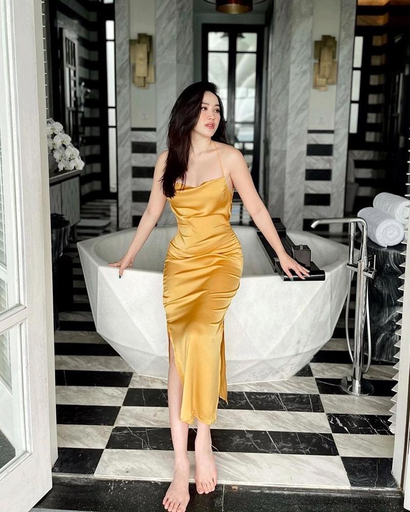 Bảo Thy khoe eo thon giữa tin đồn bầu bí - Ngọc Trinh thả dáng bên siêu xế-1