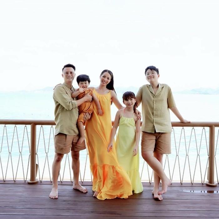 Bà xã Hoàng Bách làm tương ớt cho chồng, dân tình đua nhau xin công thức-2