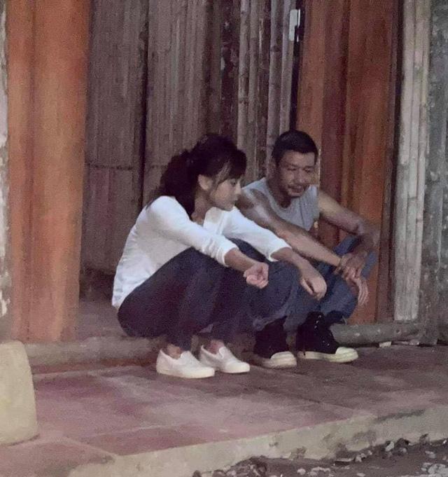 Hương Vị Tình Thân: NSƯT Võ Hoài Nam thay ông Sinh vỗ về Nam, lộ hình ảnh hai bố con ở phần 2-4