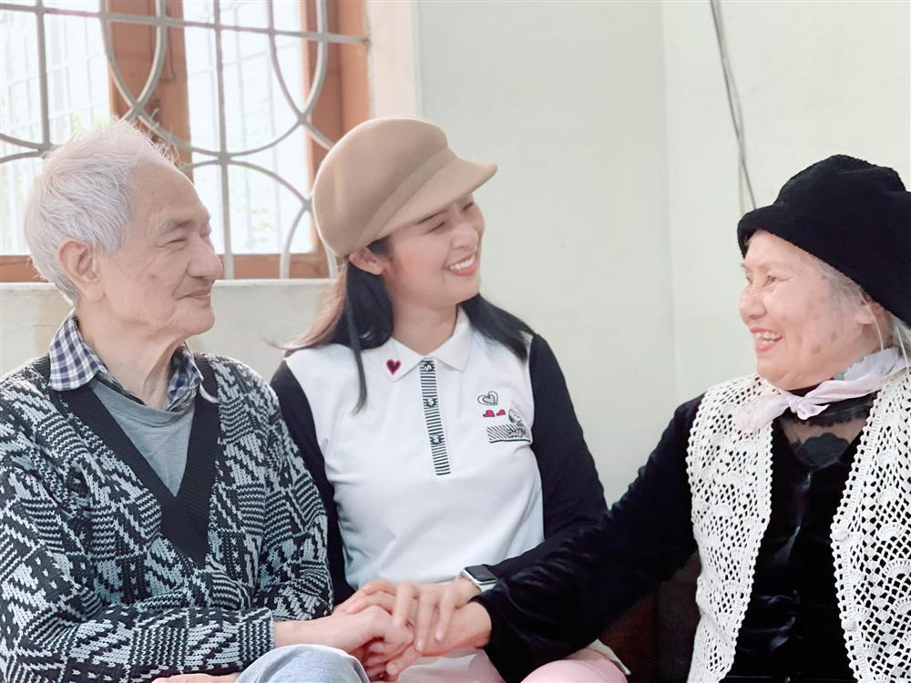 Ông nội nhà giáo ưu tú của hoa hậu Ngọc Hân qua đời-3