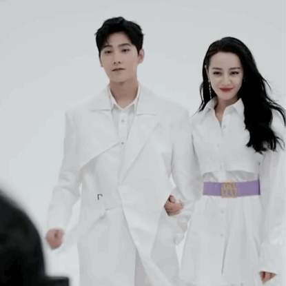 Địch Lệ Nhiệt Ba lão hóa trong Em Là Niềm Kiêu Hãnh Của Anh-8