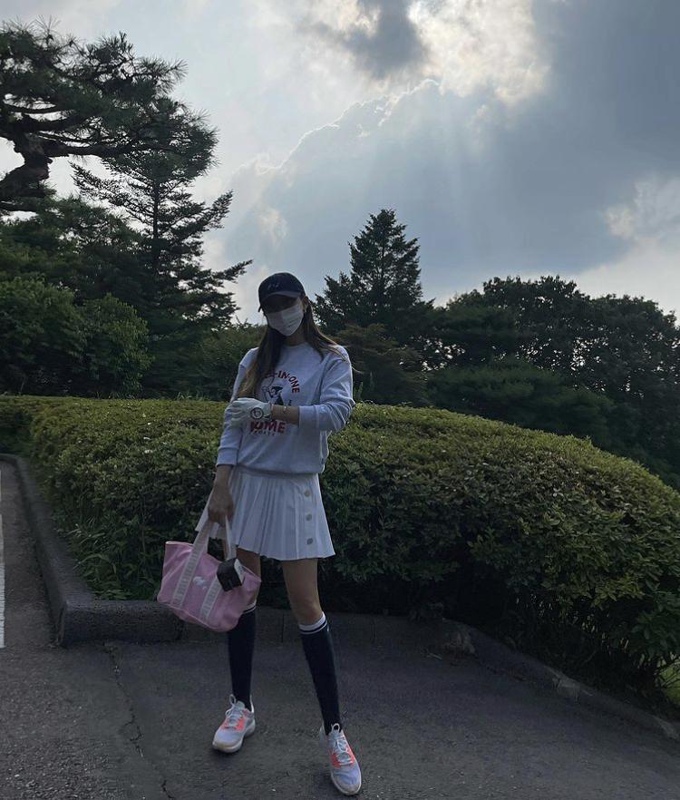 Hyomin, Sooyoung lên đồ đi đánh golf vừa chất vừa như nữ sinh 18-2