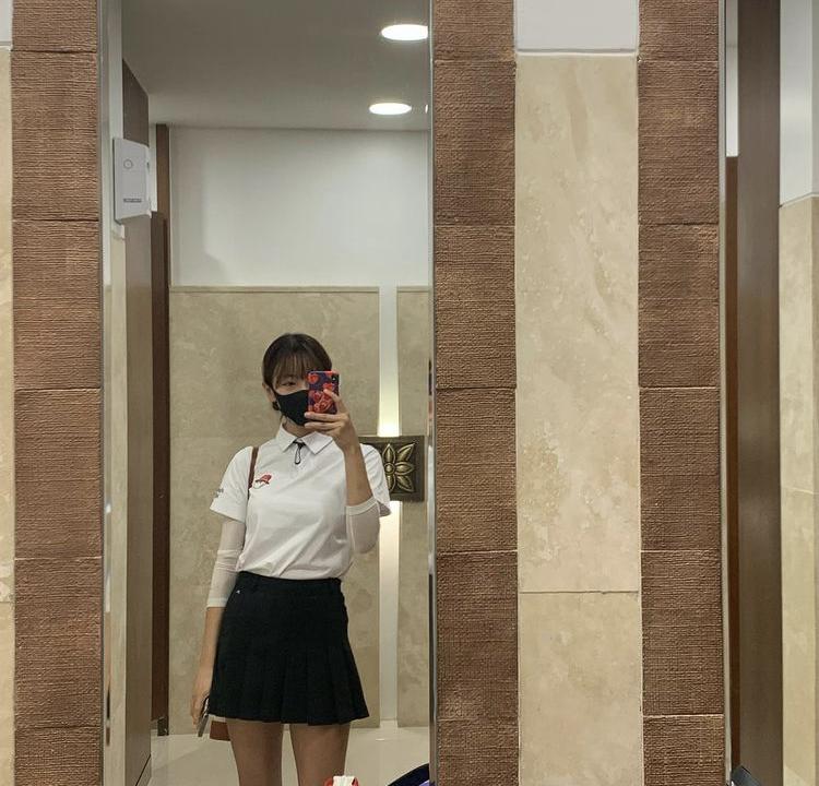 Hyomin, Sooyoung lên đồ đi đánh golf vừa chất vừa như nữ sinh 18-5