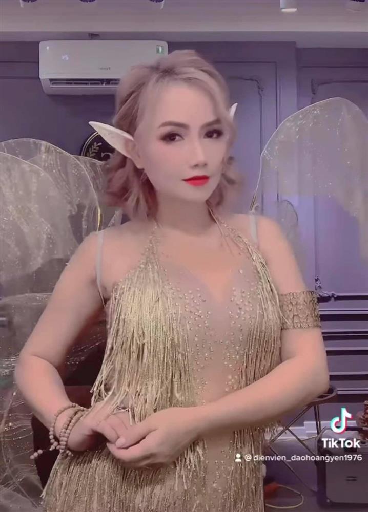 Cô Xuyến Hoàng Yến tái xuất trẻ đẹp còn hóa yêu tinh tai dài-2