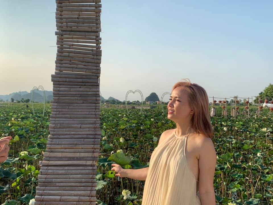 Cô Xuyến Hoàng Yến khoe hình xăm to tướng sau khi bị chồng trẻ đấm-10