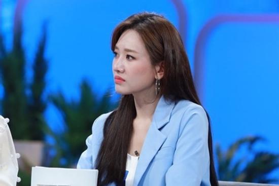 Cách Hari Won phản ứng khi bị chê 'hit to còn cố tình lơ lớ tạo nét'