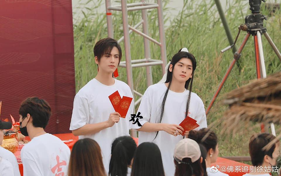 Người hâm mộ ngán ngẩm ảnh hậu trường đam mỹ Thiên Quan Tứ Phúc-3