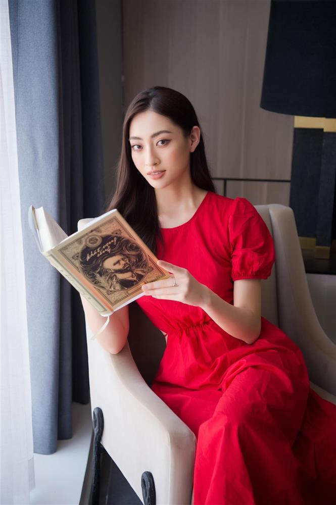 Hoa hậu Lương Thùy Linh được hỏi chuyện yêu đương nữ giới-4