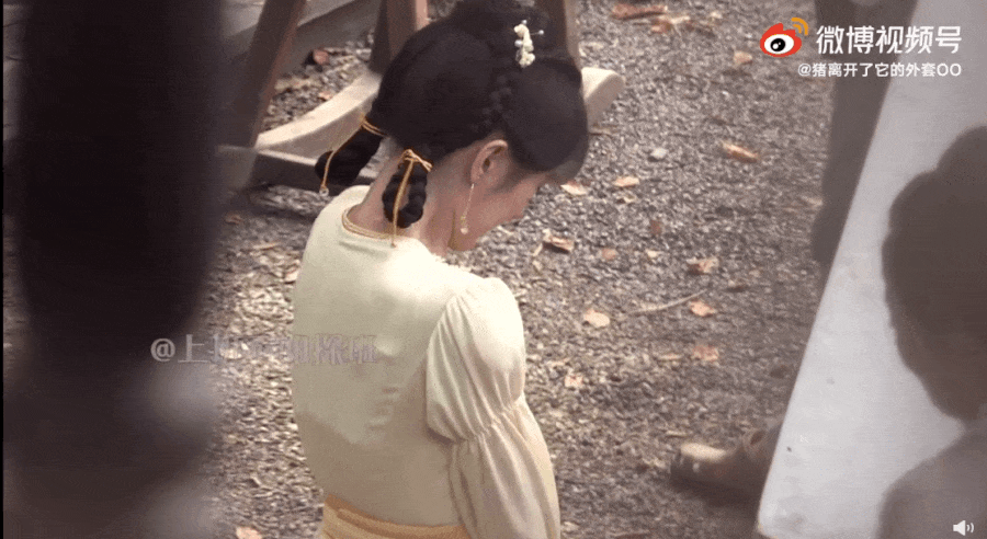 Cúc Tịnh Y bị đánh tới tấp, cuối cùng mỹ nữ cũng chịu hy sinh vì vai diễn!-4