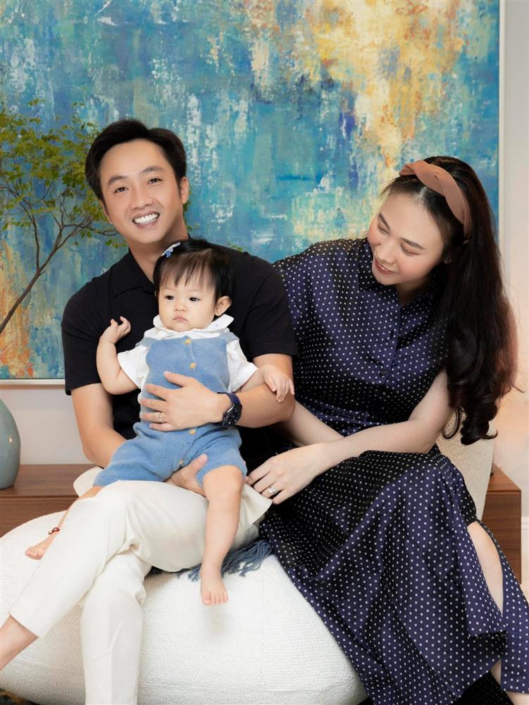 Con gái tròn 1 tuổi, Cường Đô La mới tiết lộ tên thật bé Suchin-7