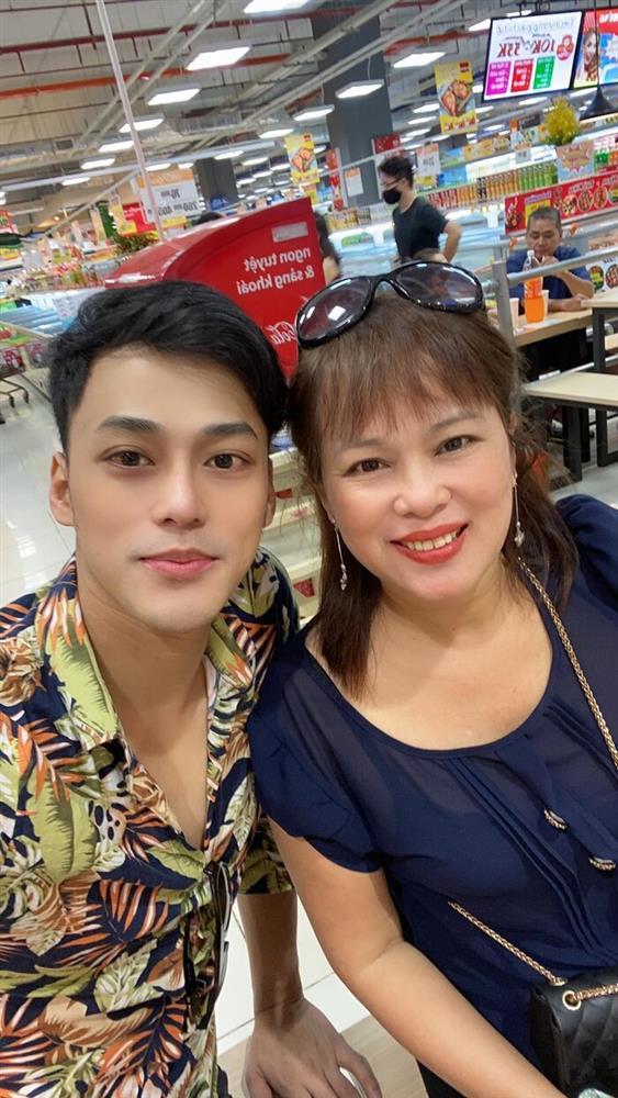 Mẹ Phan Ngọc Luân đột ngột qua đời vì ngộ độc thuốc hạ sốt-4