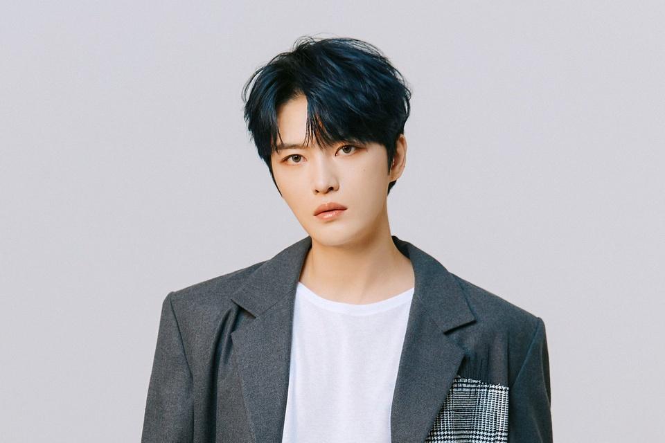 Rình rập nghệ sĩ 24/7-3