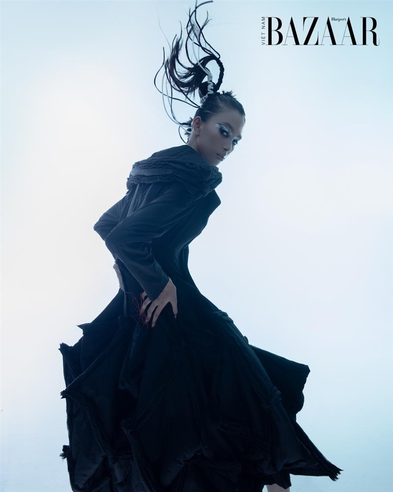 Hoa hậu Tiểu Vy thử hoá thân thành người ngoài hành tinh-5