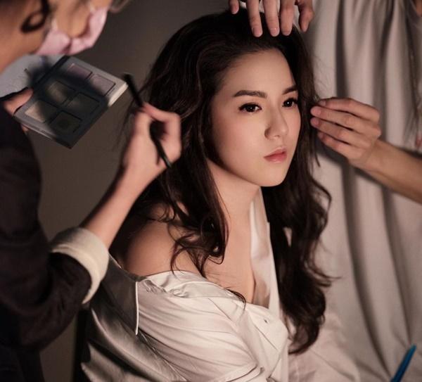 Tình cảnh trái ngược của hai người đẹp phải rời TVB-15