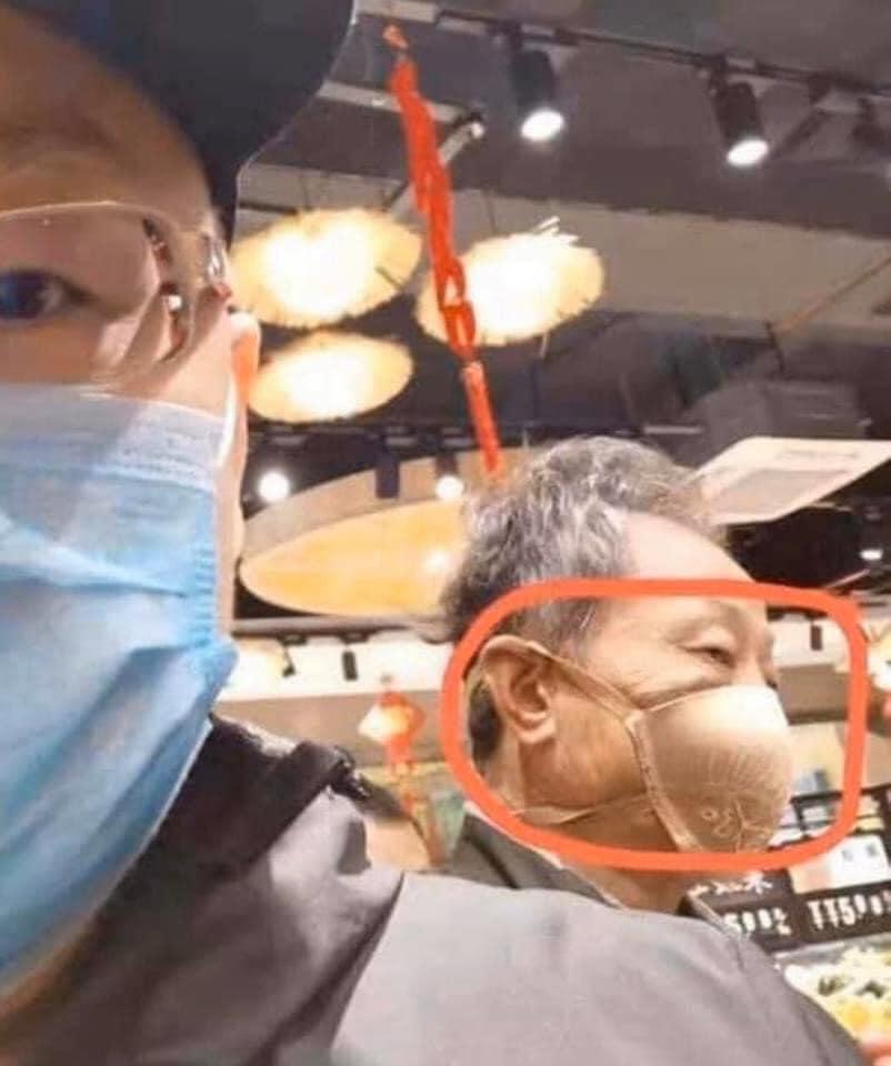 Muôn kiểu đeo khẩu trang tự chế như diễn hài thời Cô Vy-2