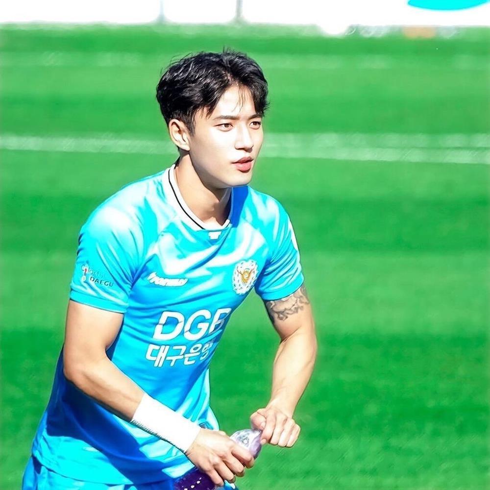 Thời trang và vẻ ngoài nam thần của đoàn Olympic Hàn Quốc-1