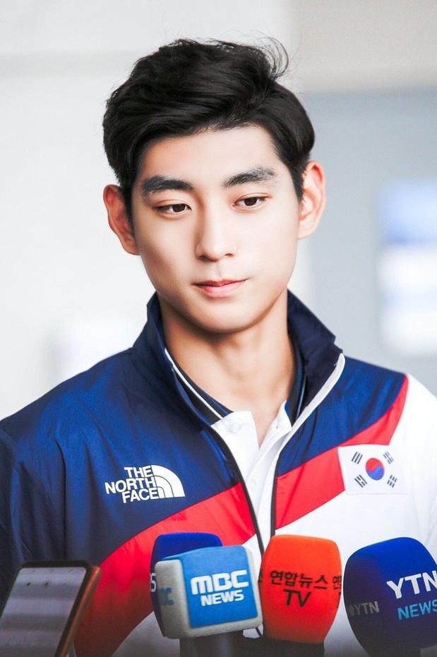 Thời trang và vẻ ngoài nam thần của đoàn Olympic Hàn Quốc-6
