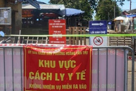 KHẨN: Hà Nội tìm người đến mua trứng tại chợ đầu mối Đền Lừ