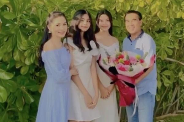 Nhan sắc đẹp như hoa hậu của con gái MC Quyền Linh ở tuổi 16-11