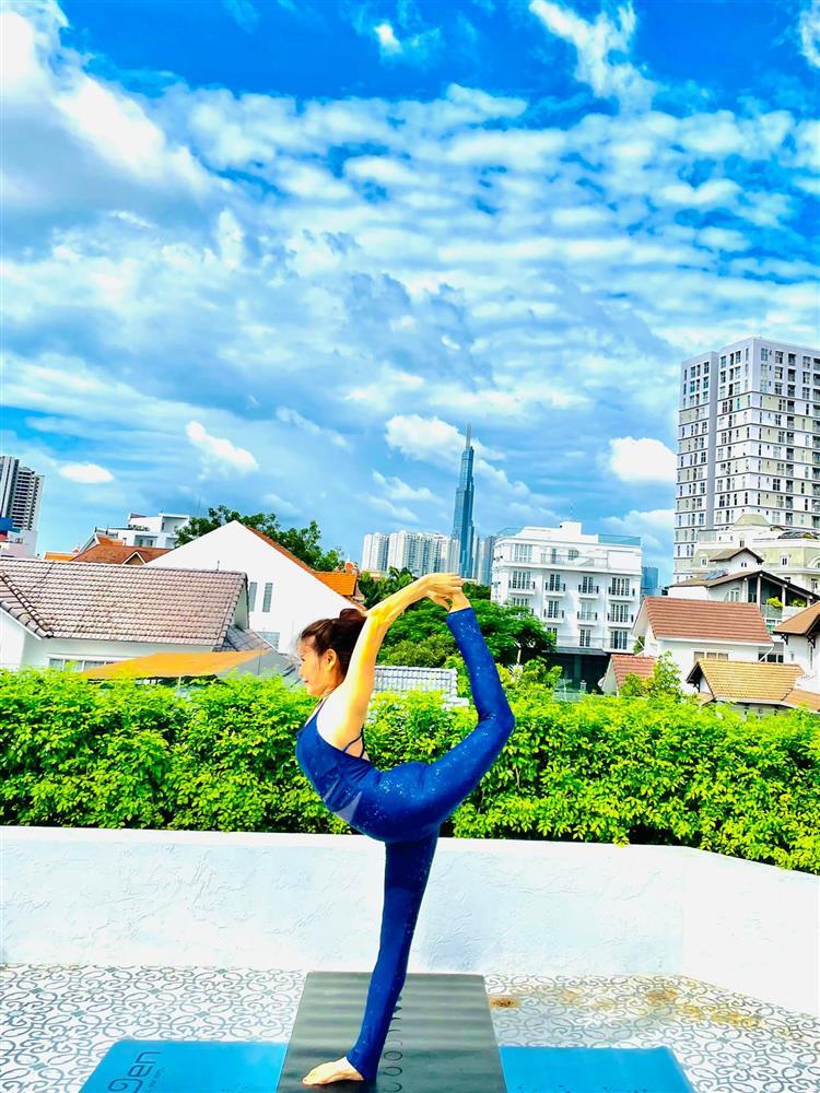 Hồ Ngọc Hà làm gì mà mẹ đẻ thốt lên có con gái thật tuyệt?-3