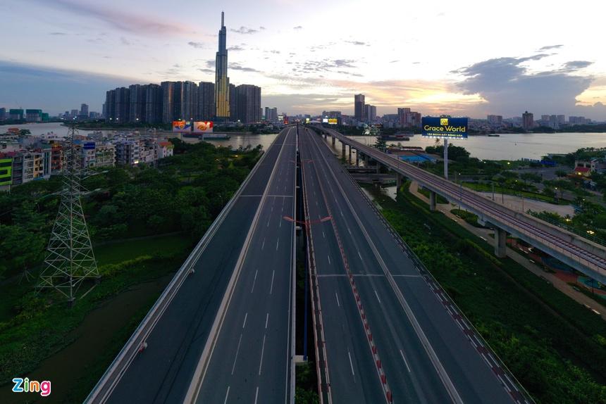 TP.HCM có thể phải giãn cách xã hội thêm 1-2 tuần-1