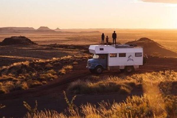 Ngôi nhà kỳ lạ trên mỏm đá, cô độc giữa núi rừng-5