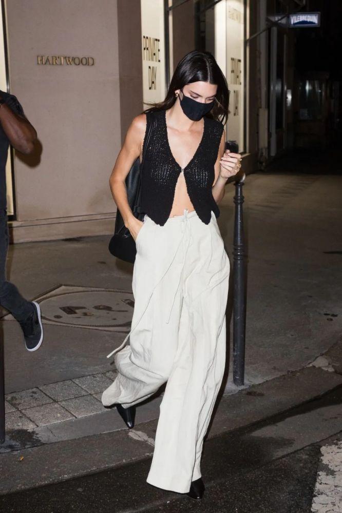 Loạt quần hoa bà thím lại chiếm sóng hè năm nay-2