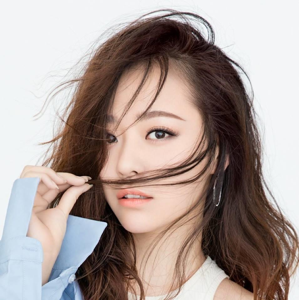 Dàn ca sĩ có giọng hát nội lực nhất Cbiz-2