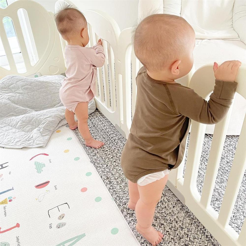 Lý do cặp sinh đôi nhà Hồ Ngọc Hà ngày càng lệch size nhau-2