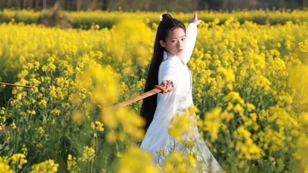 Lưu Diệc Phi bị sao nhí 14 tuổi thay thế trong Tiên Kiếm Kỳ Hiệp-6