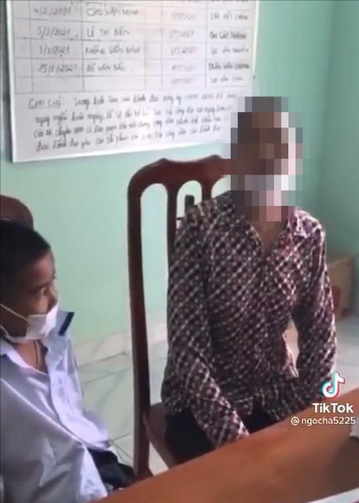 Bé mồ côi bị bà vứt, không cho nhập hộ khẩu chỉ vì là cháu ngoại-1