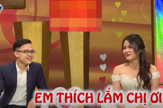 Nghe bạn trai rủ vào nhà nghỉ 'trú mưa', cô gái có kết 'nảy lửa'