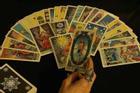 Bói bài Tarot thứ 6 ngày 30/7/2021: Tình yêu thăng hoa hay rơi vào bế tắc?