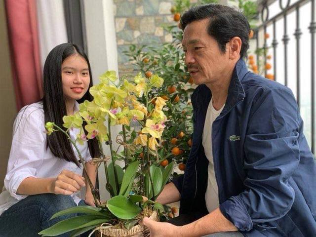 NSND Trung Anh rối bời khi tiễn con gái 18 tuổi xuất ngoại-6