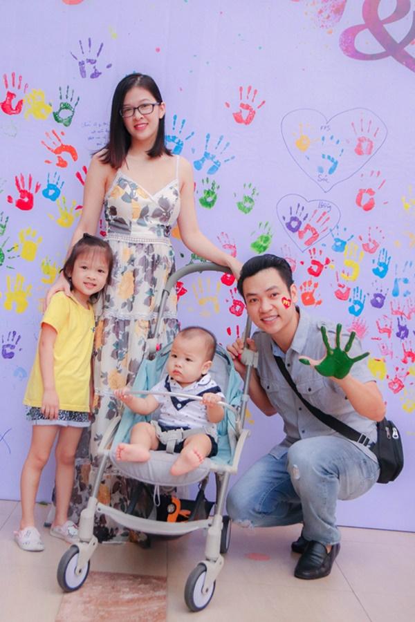 Đường tình dàn cast Mùa Hoa Tìm Lại hạnh phúc khác hẳn trên phim-16