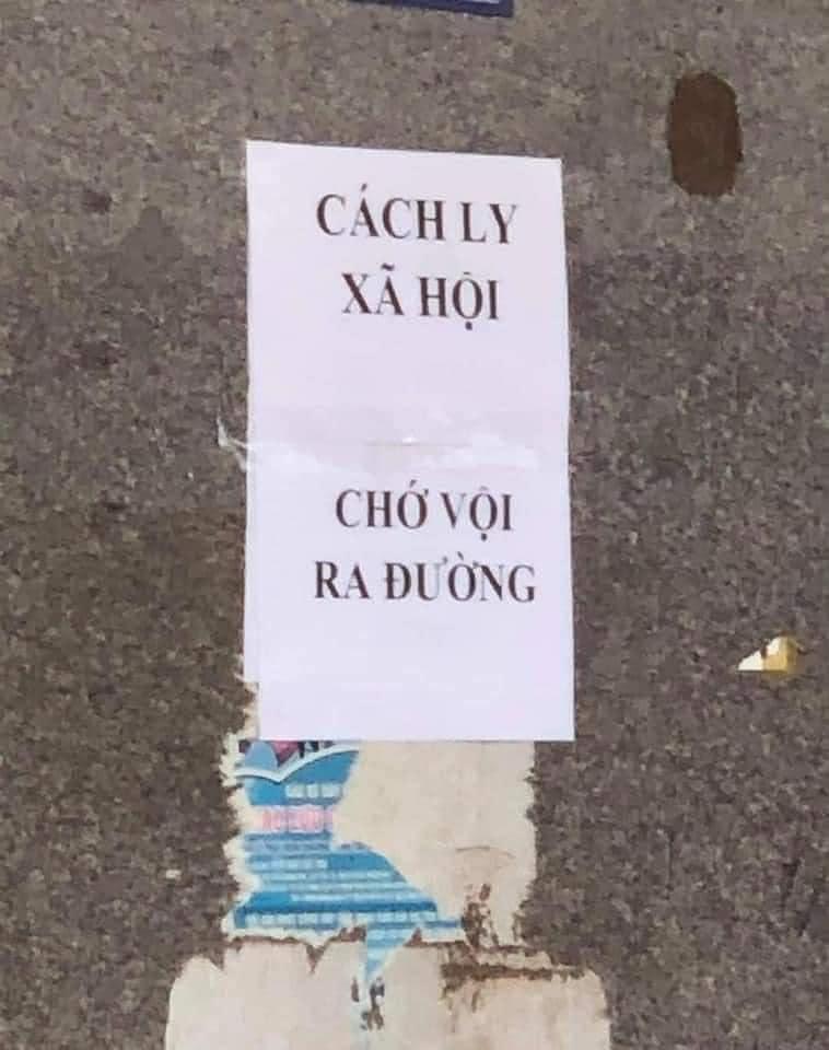 Đề phòng dịch bệnh, nhà nhà người người treo thơ ngồi yên tại chỗ-4